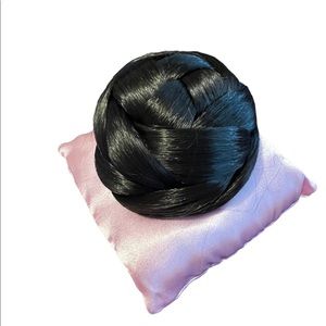 Formal Affair: Hair Clip in. Discontinued Item